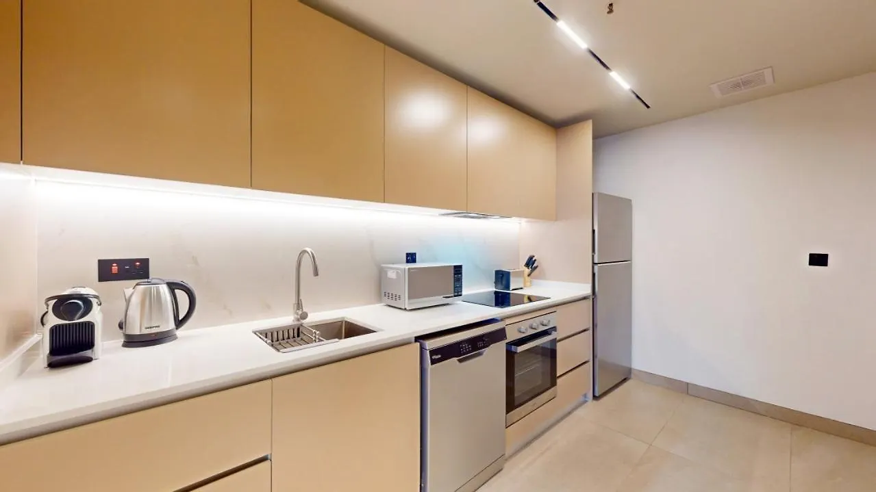 Sky View Tower - Two Bed Plus Kids Room Dubai 0*,